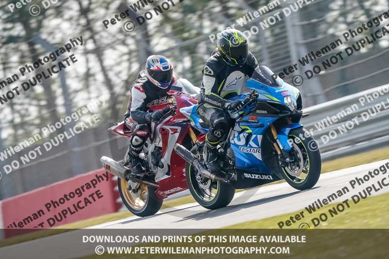 donington no limits trackday;donington park photographs;donington trackday photographs;no limits trackdays;peter wileman photography;trackday digital images;trackday photos